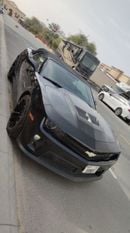 Chevrolet Camaro Comaro zl1 convertible, special car 750 hp upgraded, and agency very clean car manual transmission