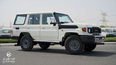 Toyota Land Cruiser 70 Toyota Land Cruiser  76 Hardtop | 2.8L | Rear Camera | Power Mirrors  | 4WD Manual Drive | GCC | Exp