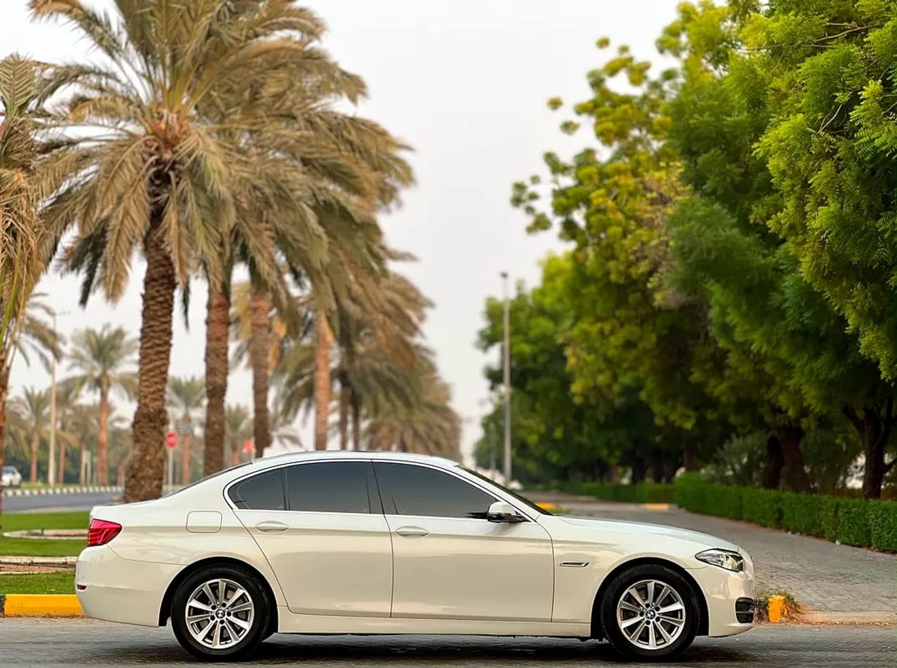 BMW 520i 520i GCC Specs