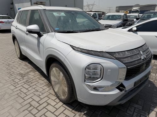 ميتسوبيشي آوتلاندر PREMIUM خط P