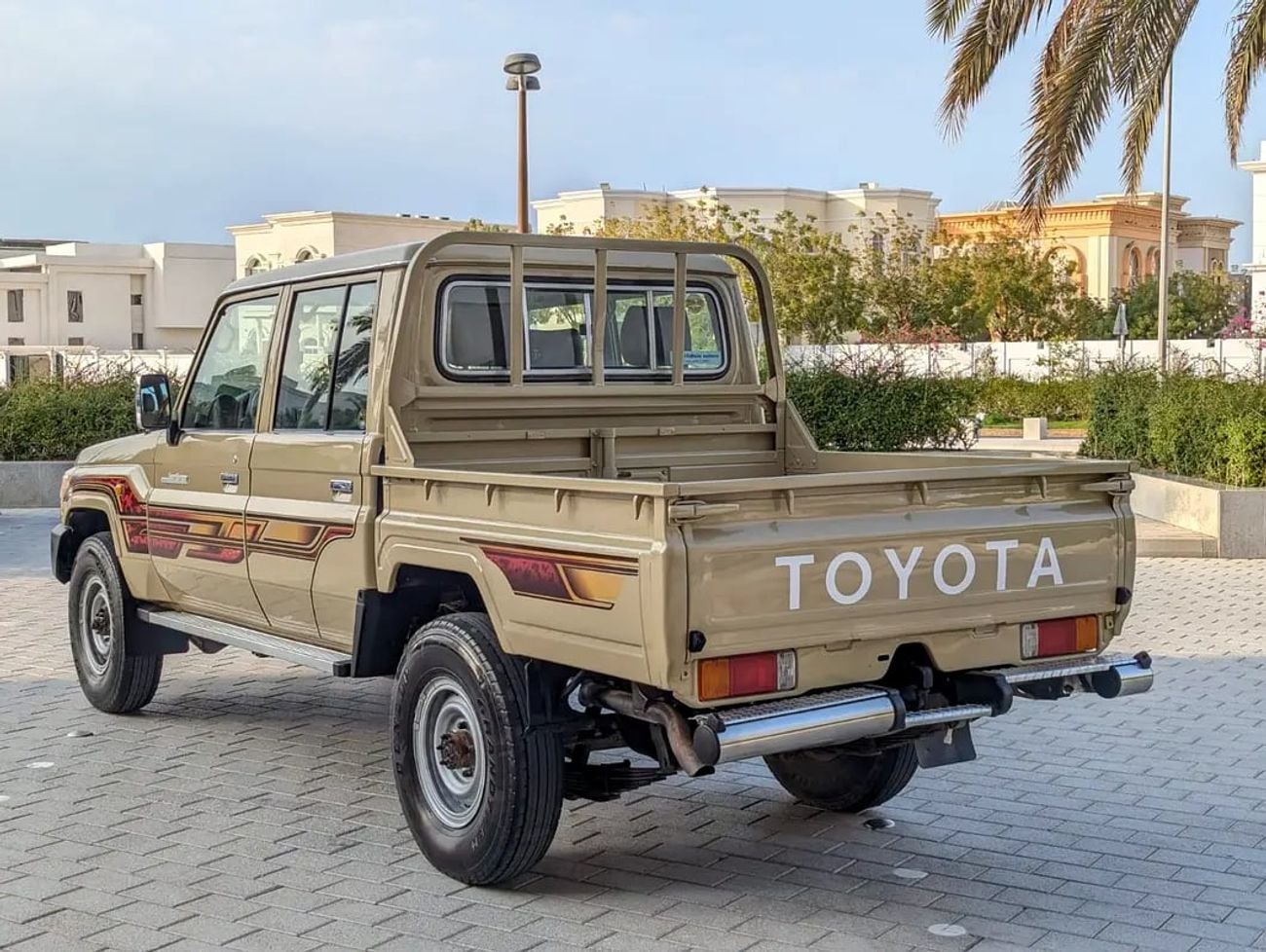 Toyota Land Cruiser 70 LC79 LX LAND CRUISER PICK UP LC79 4.0L PETROL V6 DOUBLE CAB 4X4 M/T