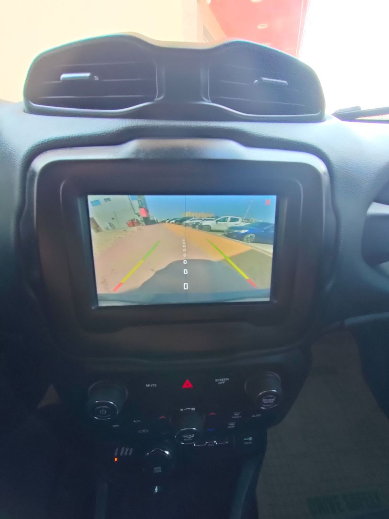 جيب رينيجيد Limited 2.4L