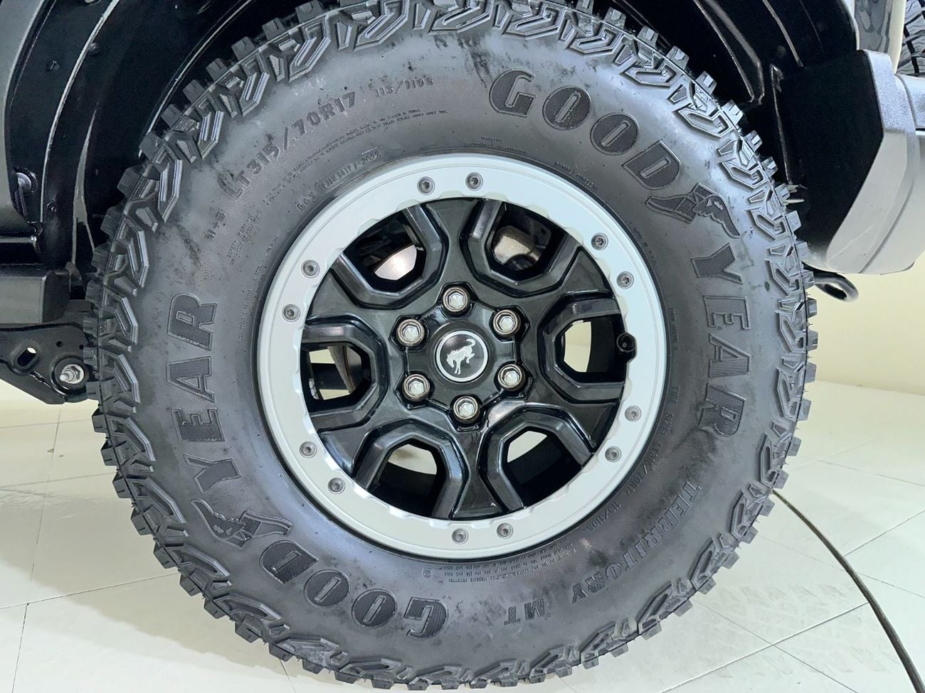 Ford Bronco B4D4722 BRONCO 4 DOORS BADLANDS 2.7L V6 ECOBOOST LTHR SSQTCH / AL TAYER MOTORS AL QOUZ SHOWROOM