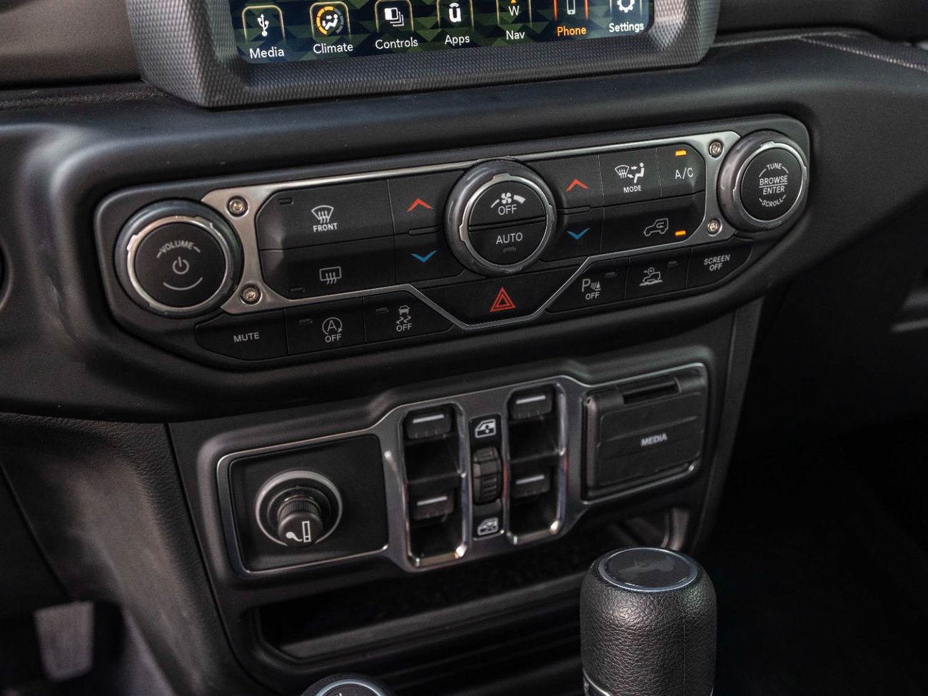 Jeep Wrangler Sport 3.6L A/T (4 Seater)