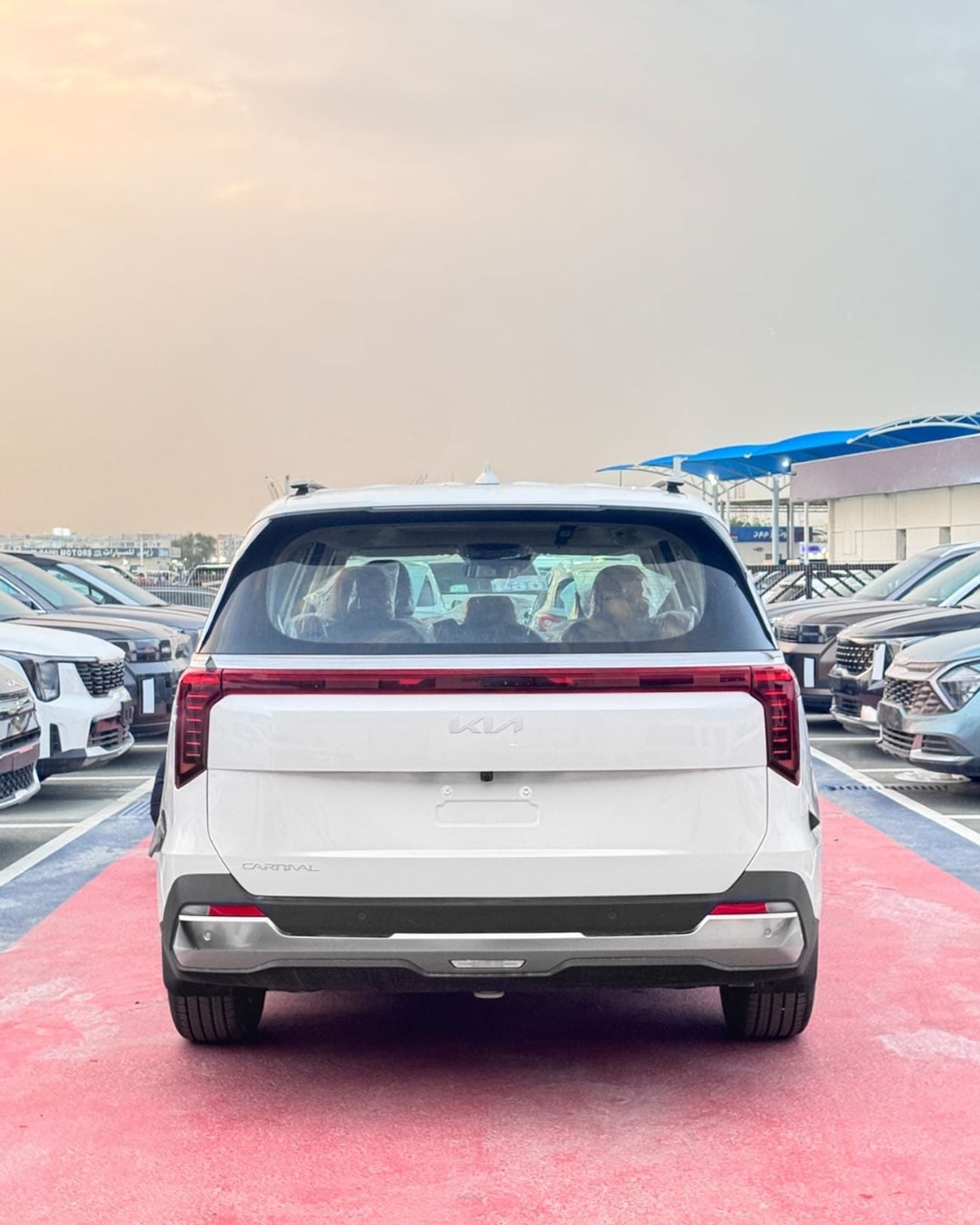 Kia Carnival