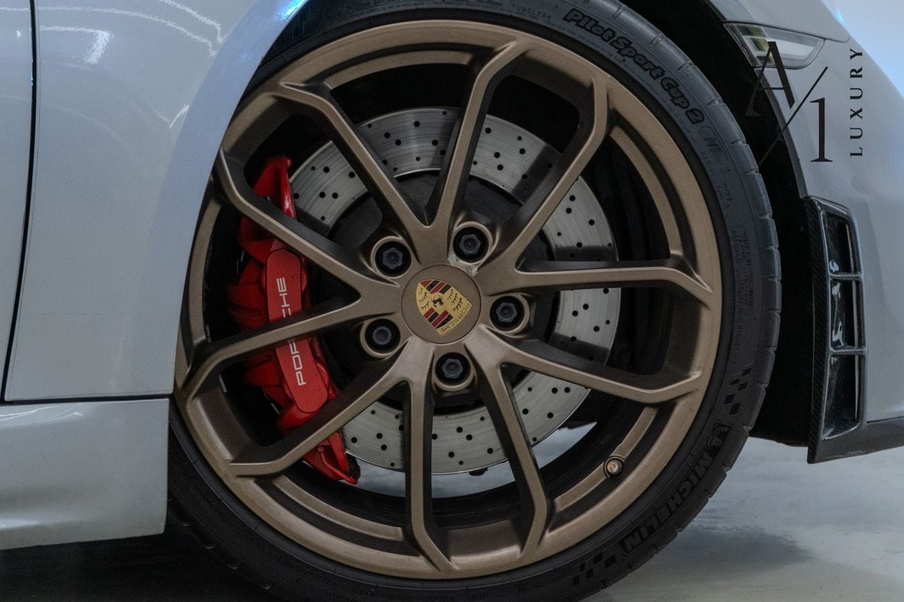 Porsche 718 Spyder STD 2020 Porsche 718 Spyder, Manual Gear Box, Excellent Condition, With Full Service History, GCC Sp