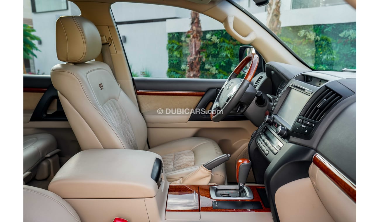 Toyota Land Cruiser 60 Years Edition | 2,936 P.M | 0% Downpayment | Immaculate Condition!