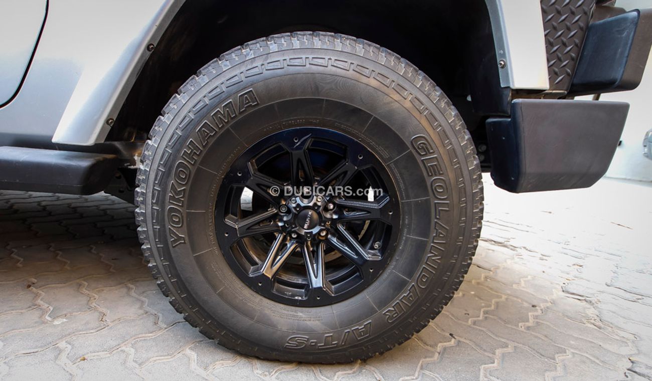 Jeep Wrangler Sahara