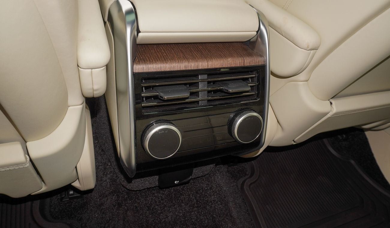 Land Rover Range Rover SE P400 V6 Hybrid TURBO