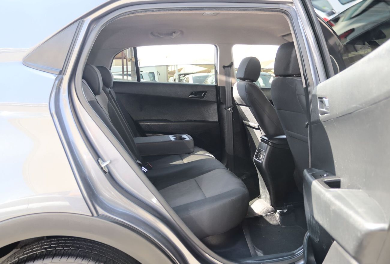 هيونداي كريتا هيونداى كريتا -2020 - خليجى بدون حوادث - محرك 1.6L - ممشى 88000 بحاله ممتازه