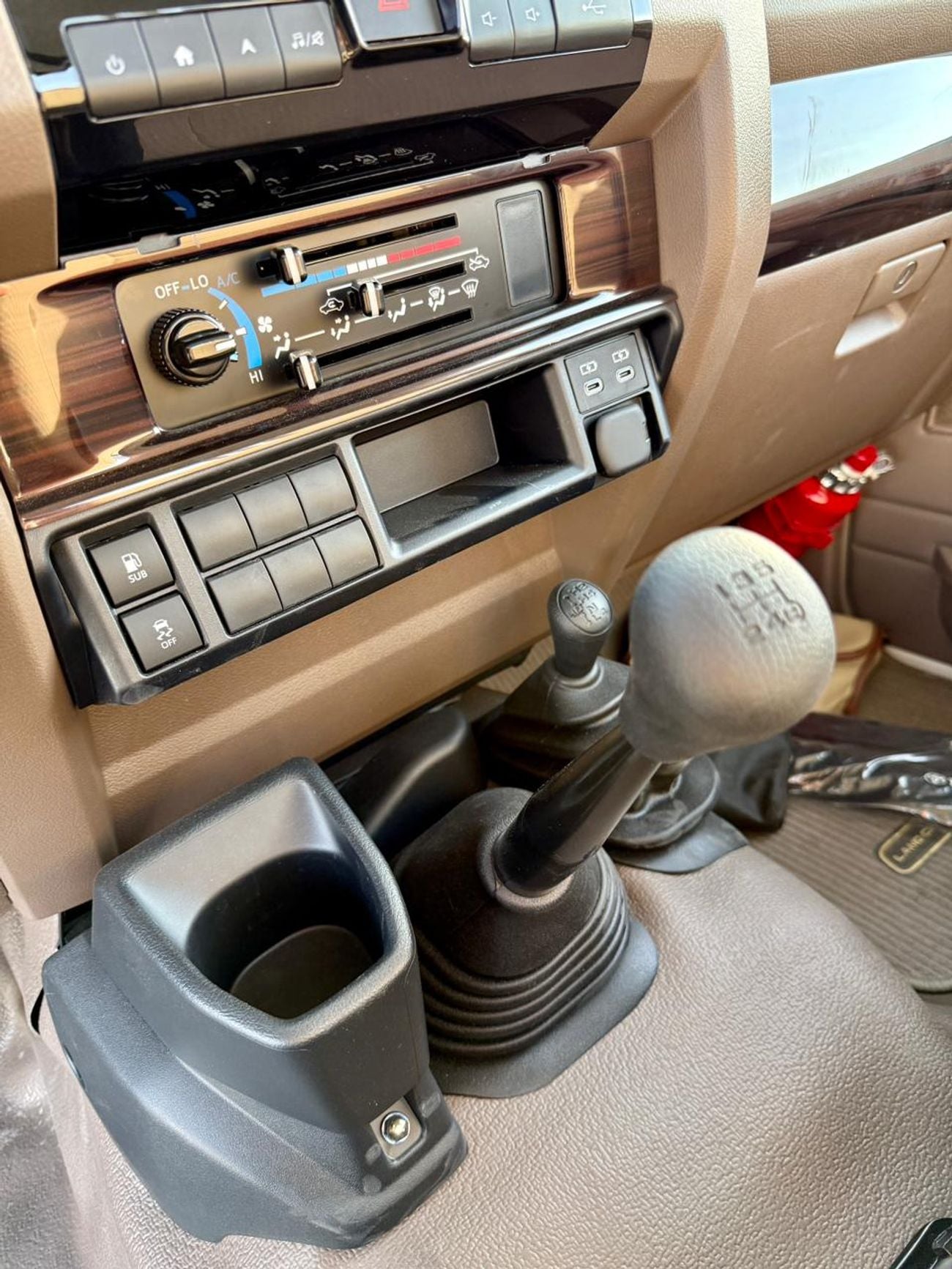 تويوتا لاند كروزر 70 LC79 LX Toyota Land Cruiser (70 Series) (GRJ79) 4.0L SC MT 2025