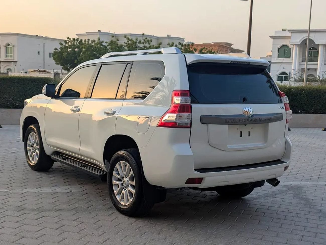 Toyota Prado GXR | GCC Specs | 62,381 KM | 2.7L V4 | Excellent Condition