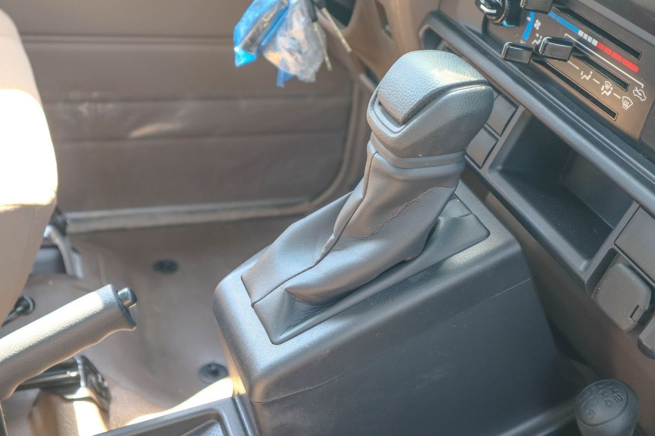 Toyota Land Cruiser Pick Up toyota land cruiser single cab 4.0L 2024 model A/T 0km