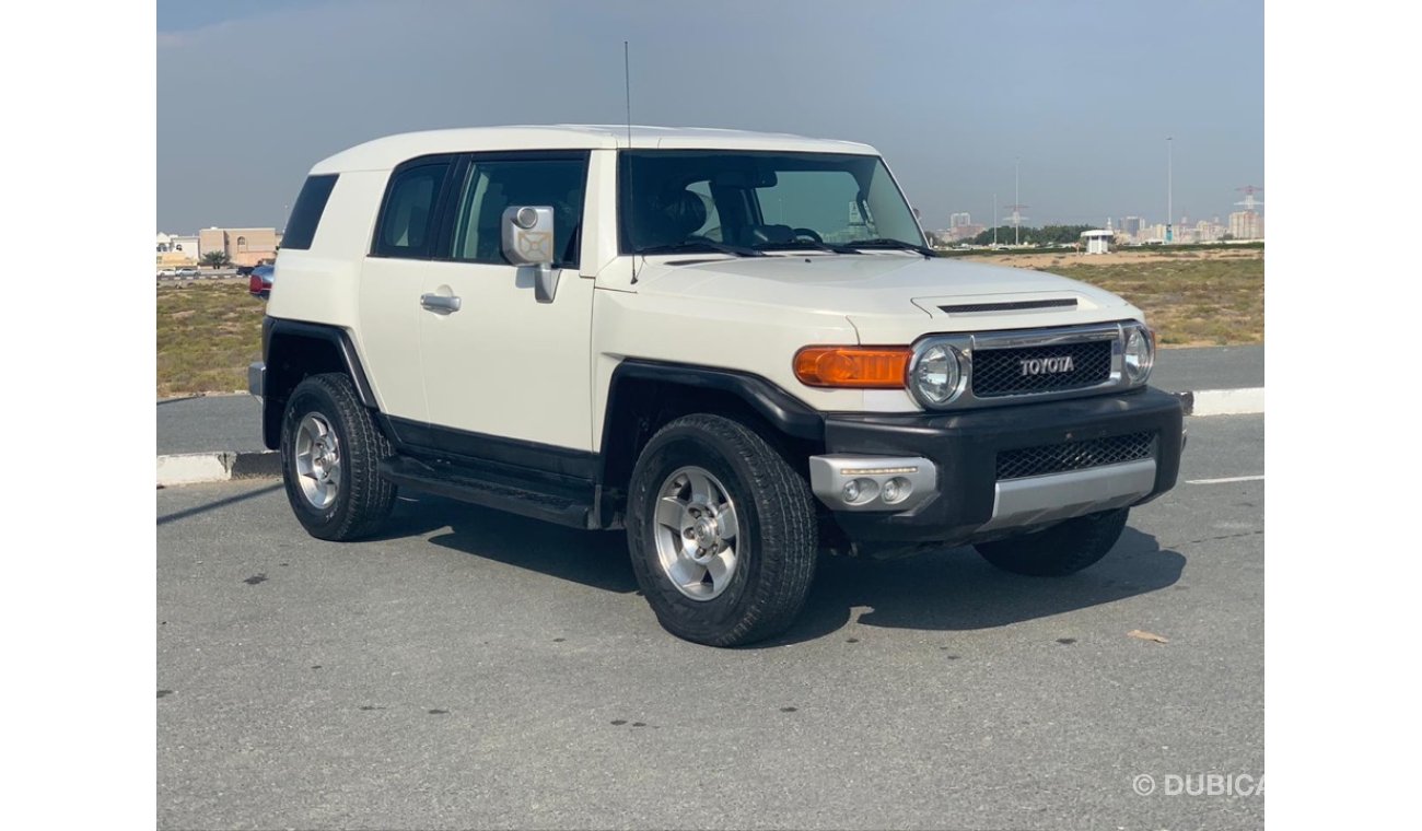 Toyota FJ Cruiser Very good price and condition 2009