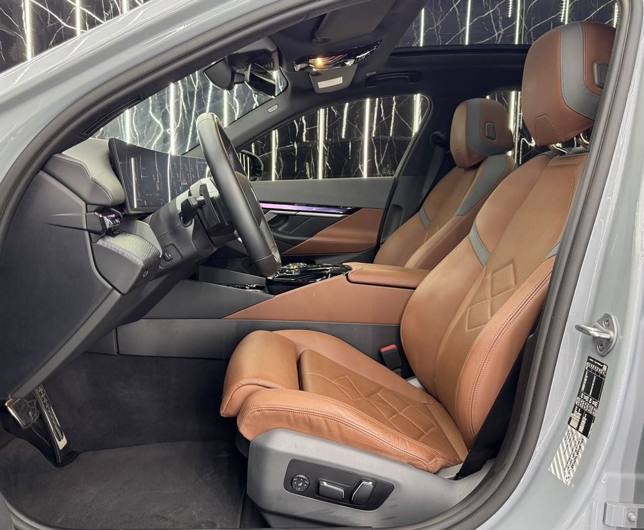 بي أم دبليو 530i M SPORT