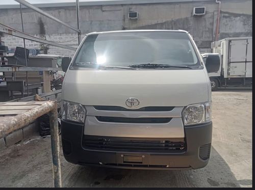 تويوتا هاياس 2026 TOYOTA HIACE VAN CARGO 3.0L DIESEL  5MT