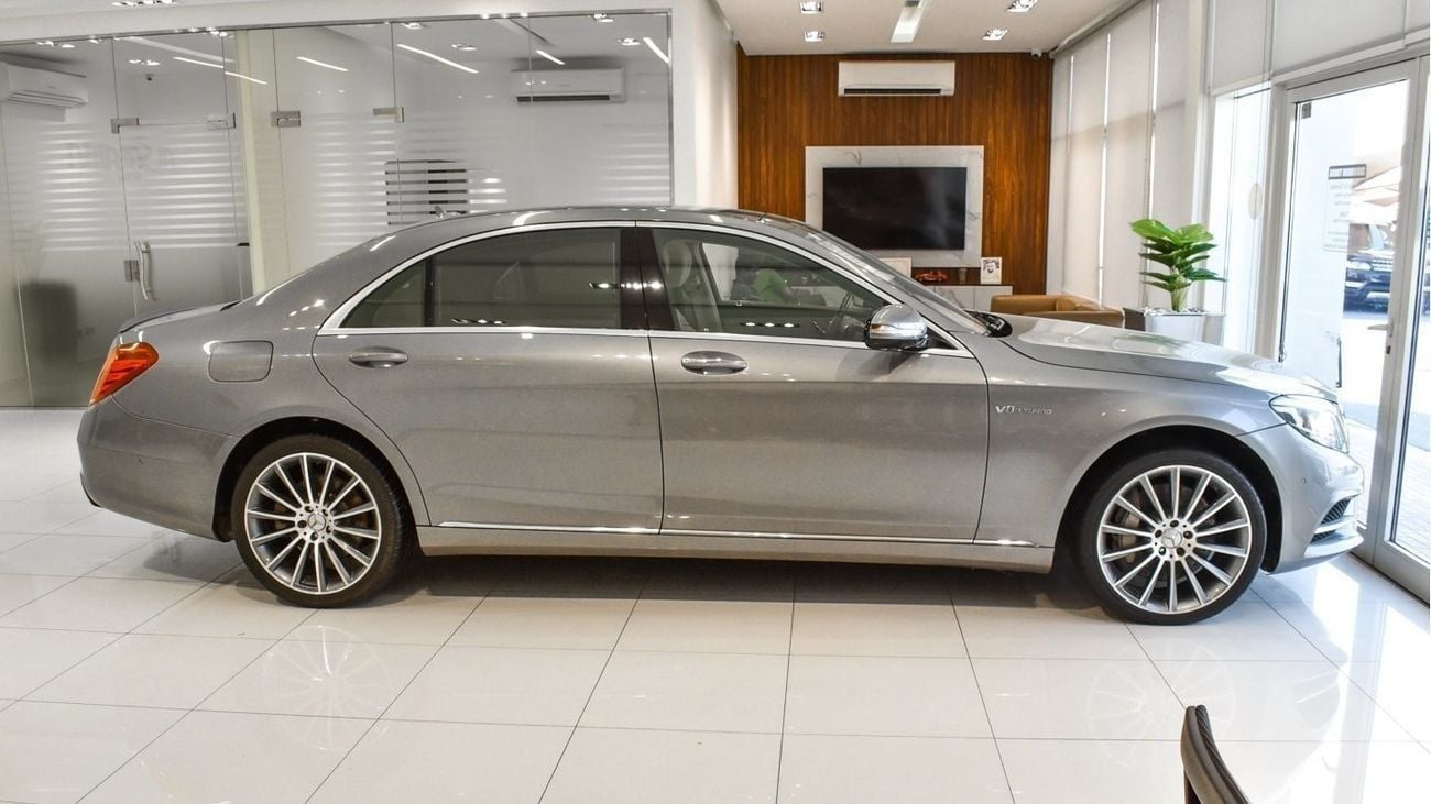 Mercedes-Benz S 550 With S 500 badge