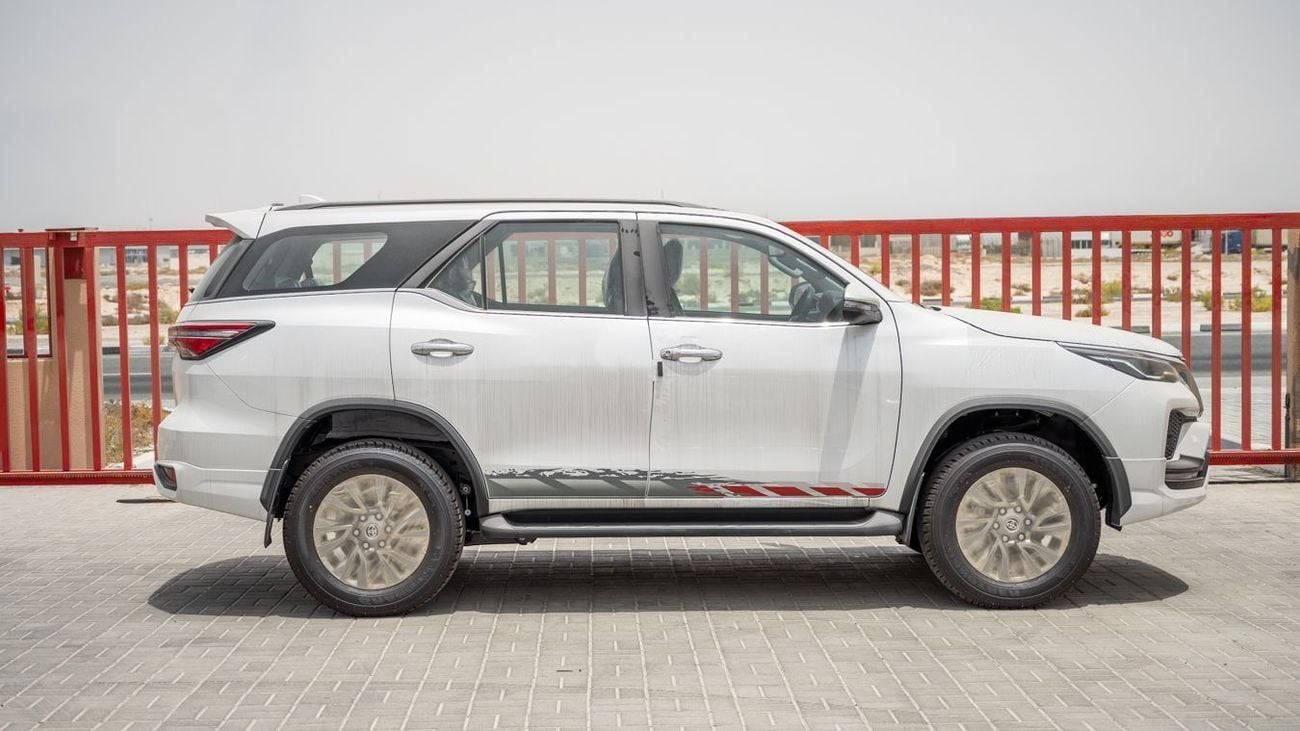 تويوتا فورتونر GXR TOYOTA FORTUNER 4.0 HIGH -2025YM