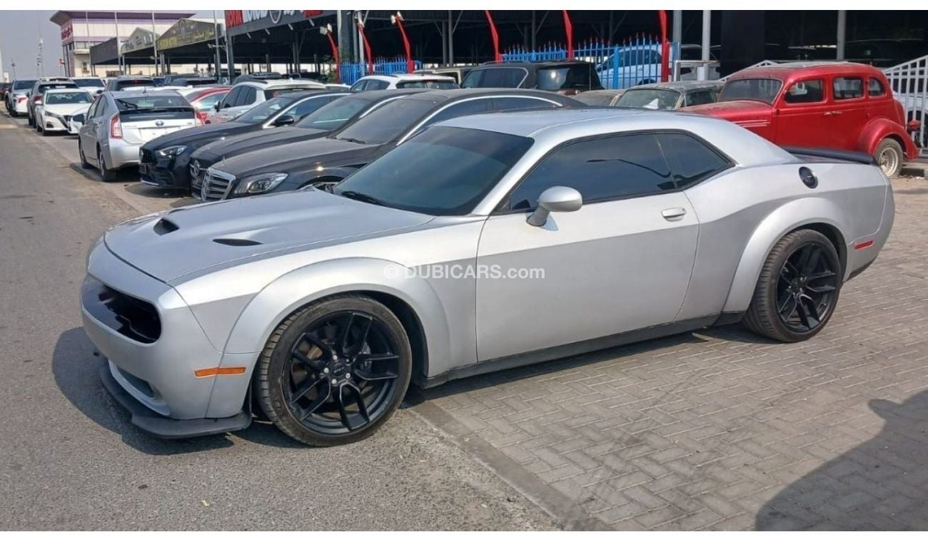 Dodge Challenger 392 Hemi Scat Pack Shaker