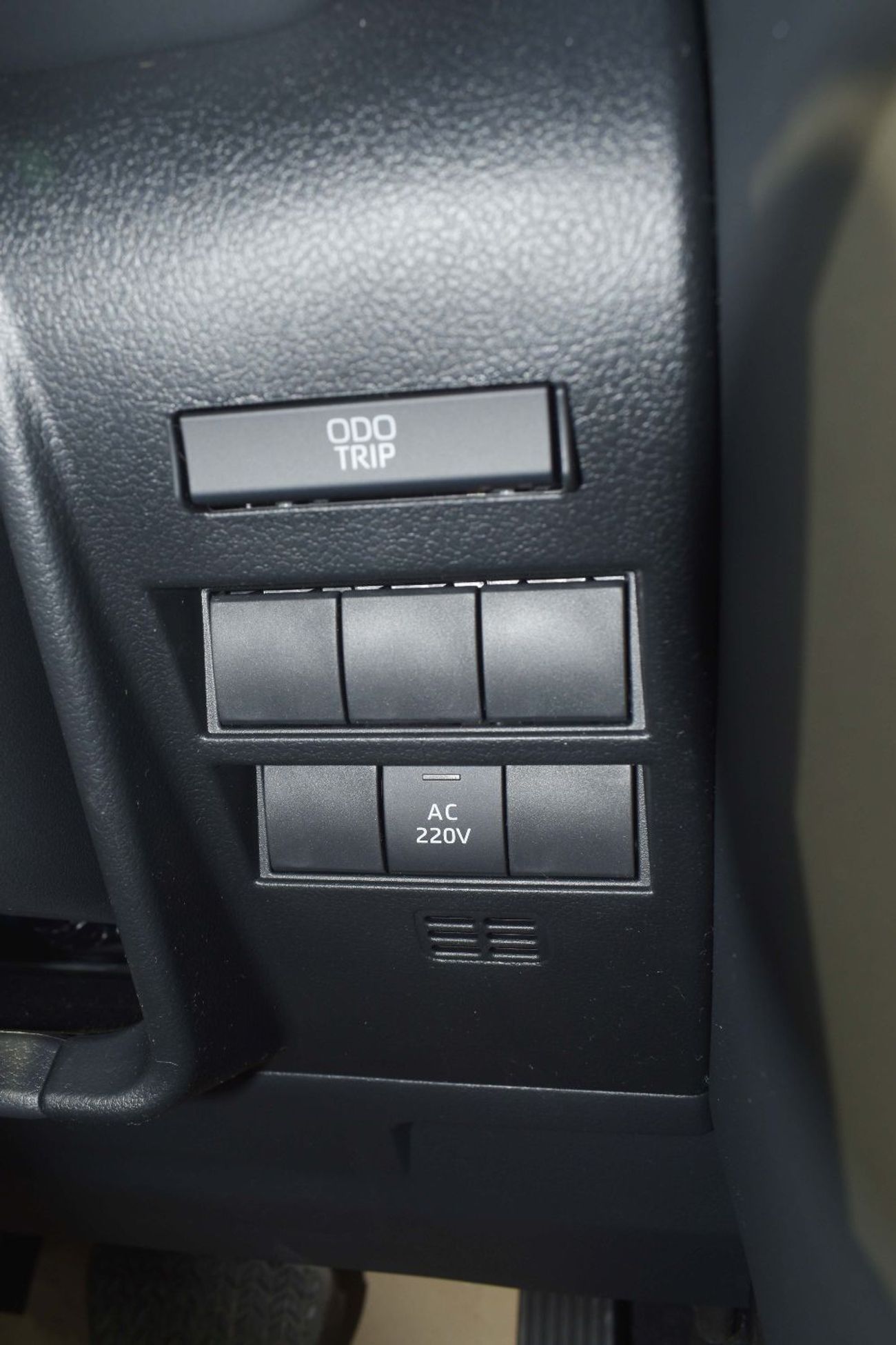 Toyota Land Cruiser 3.5T VXR Hybrid