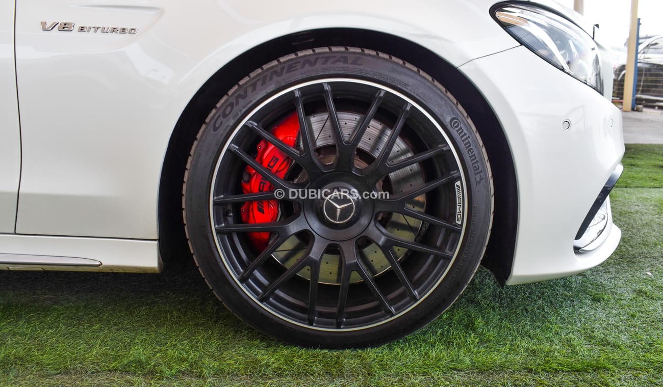 Mercedes-Benz C 63S AMG