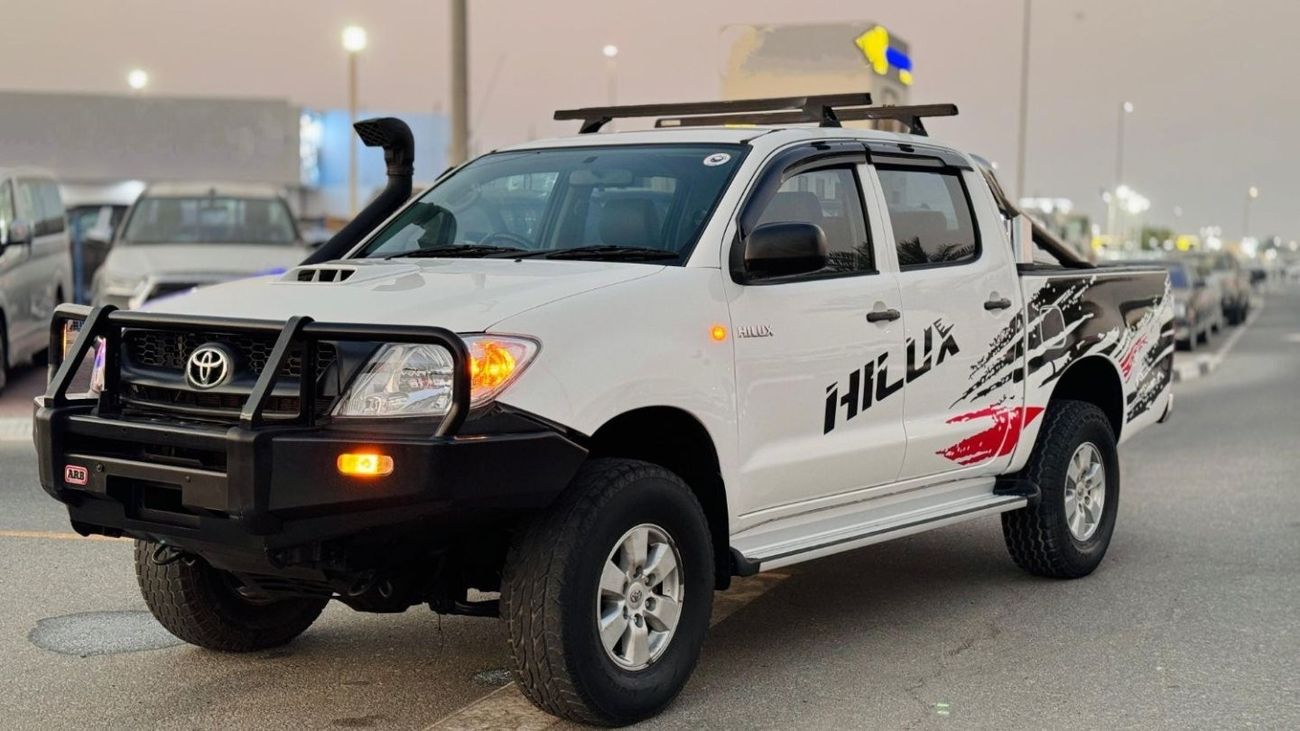 Toyota Hilux DOUBLE CABIN | PREMIUM ARB BULL BAR INSTALLED | 3.0L DIESEL | RHD | 2011 | AIR SNORKEL