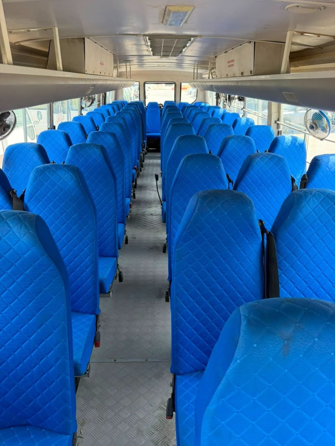 اشوك ليلاند فالكون 66 Seater A/C Bus