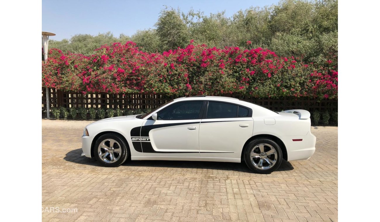Dodge Charger FULL OPTION GCC 745/- MONTHLY 0% DOWN PAYMENT,FULLY MAINTAIN BY AGENCY