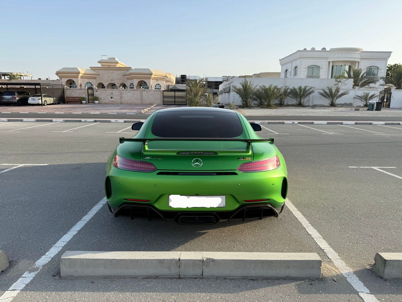 مرسيدس بنز AMG GTR