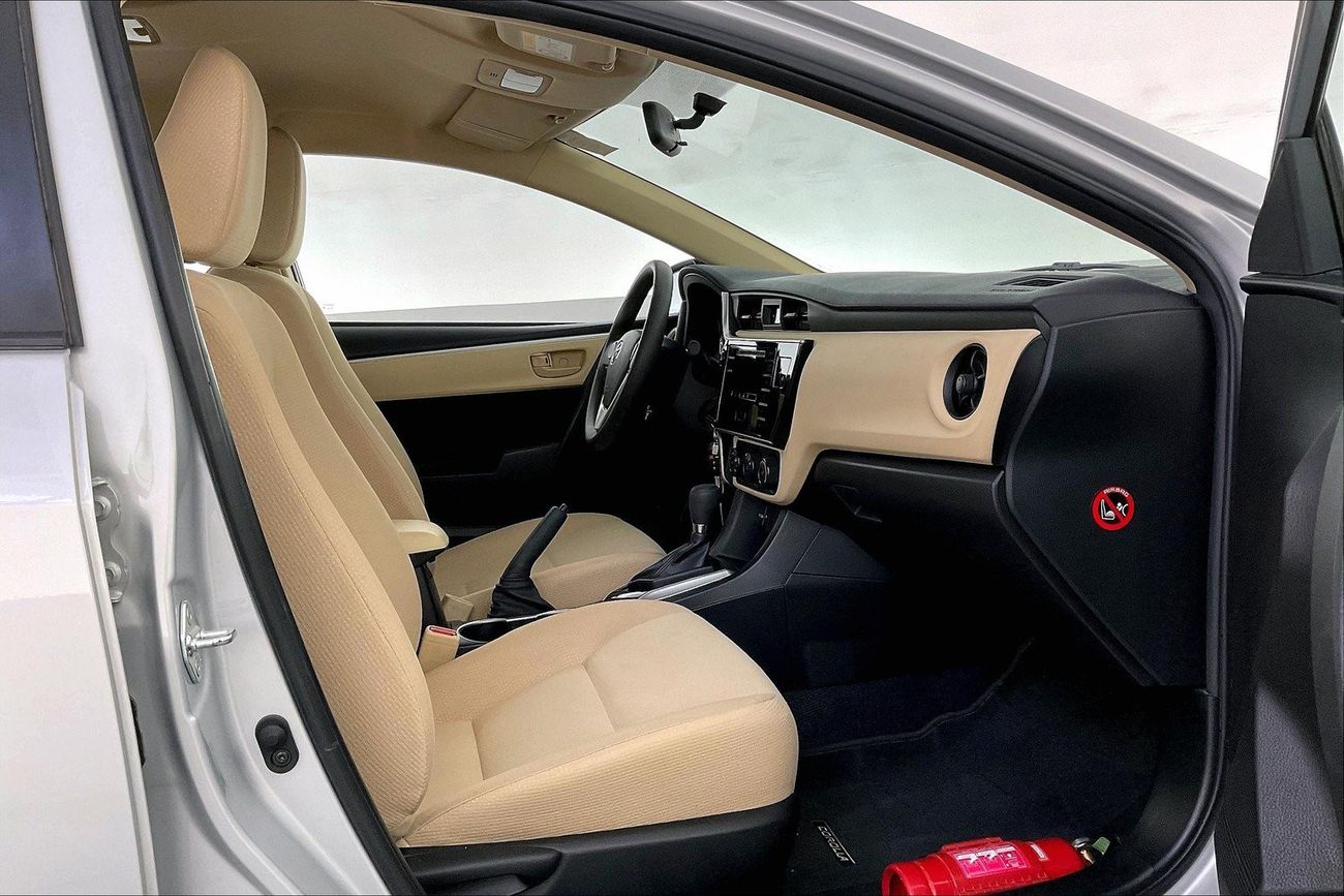 تويوتا كورولا SE | سنة ضمان مجانية | نسبة التمويل 1.99% | سياسة الإعادة بعد 7 أيام