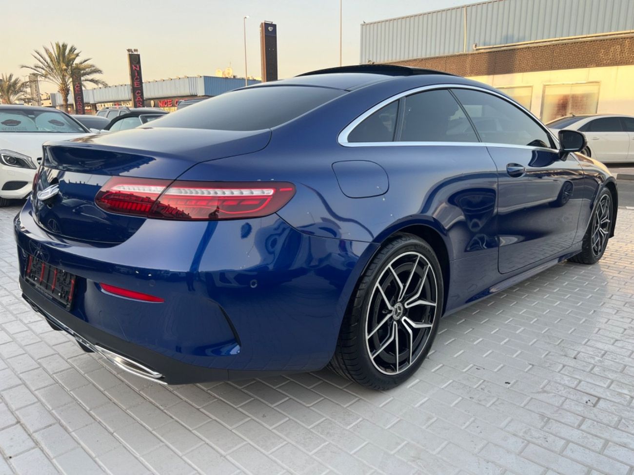 مرسيدس بنز E 200 كوبيه