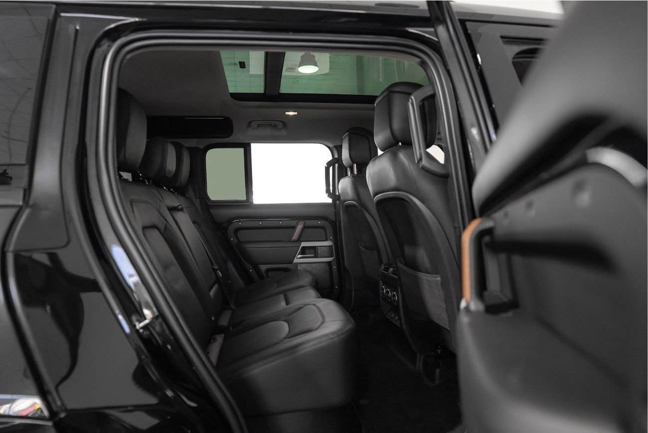 Land Rover Defender P400 110 HSE 3.0L (5 Seater)