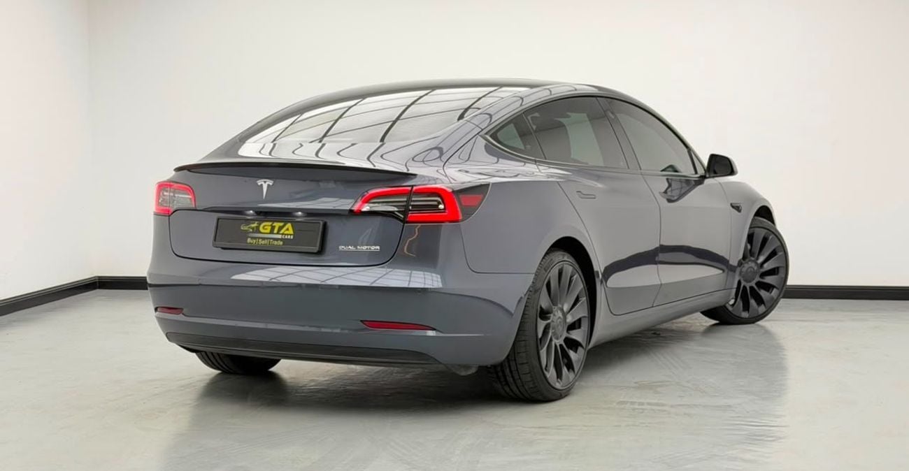 Tesla Model 3 PERFORMANCE