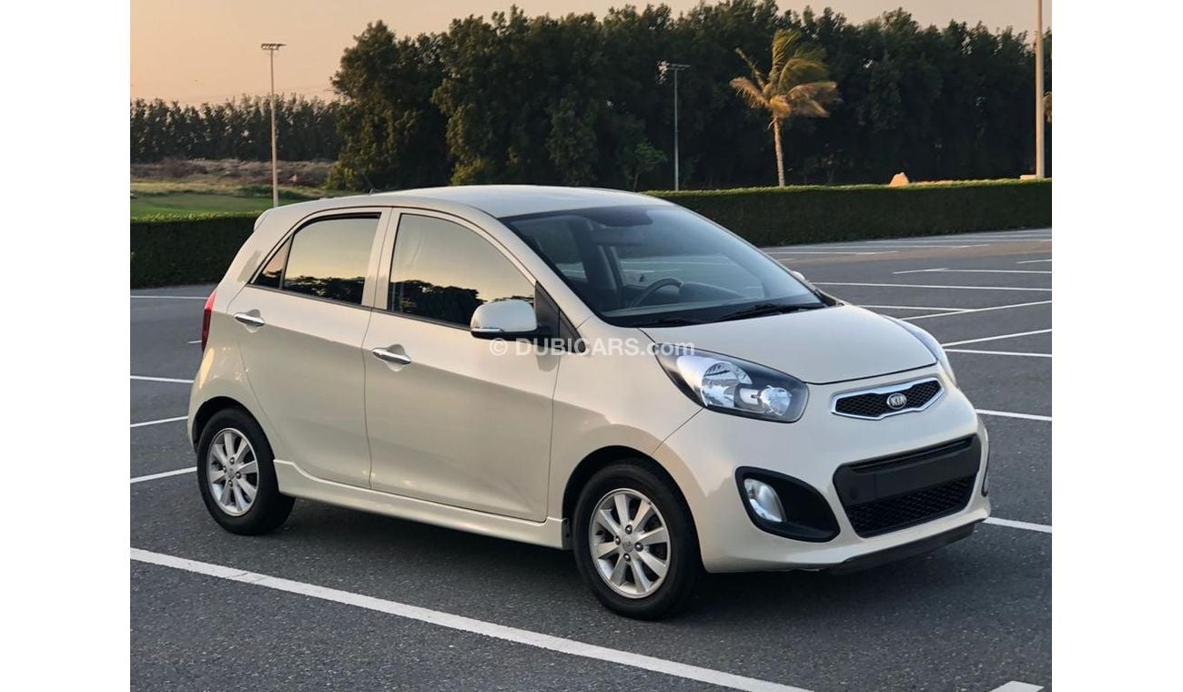 Kia Picanto EX Plus MODEL 2014 GCC CAR PERFECT CONDITION INSIDE AND OUTSIDE LOW MILEAGE