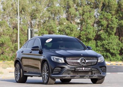 Mercedes-Benz GLC 250 4MATIC 2.0L Mercedes GLC 250/4MATIC 2018, GCC original paint accident-free, in excellent condition 2