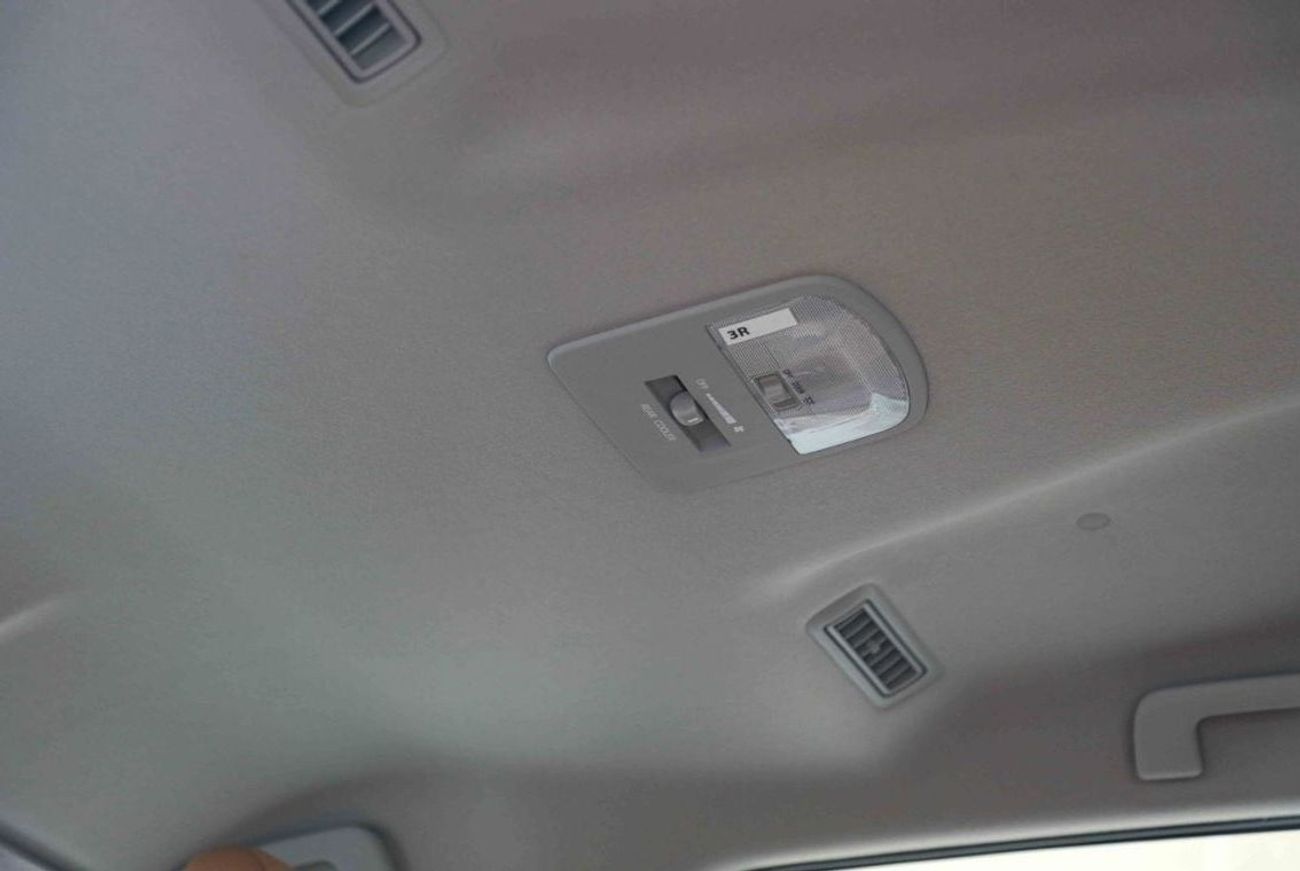 Toyota Fortuner 2024 TOYOTA FORTUNER 2.4 LOW - PLATINUM WHITE PEARL inside QUARTZ | Export Only