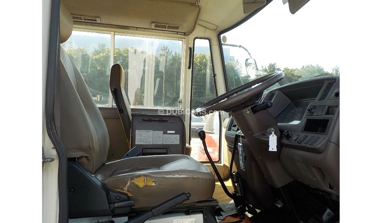 Nissan Civilian 1994