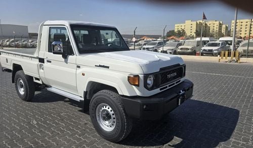تويوتا لاند كروزر بيك آب TOYOTA LAND CRUISER 79 SINGLE CABIN PICKUP MID OPTION 2025 MODEL