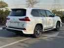 Lexus LX 570 Signature 5.7L GCC SPEC NEAT AND CLEAN LESS KILOMETER