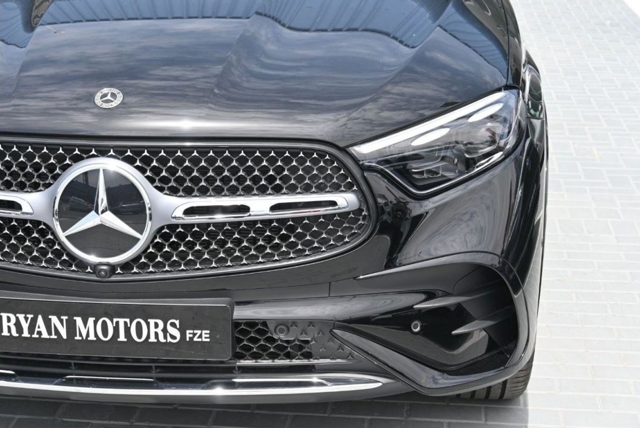 Mercedes-Benz GLC 200 Mercedes-Benz GLC 200 4Matic 2.0L 4WD, SUV, Model 2024 Color White