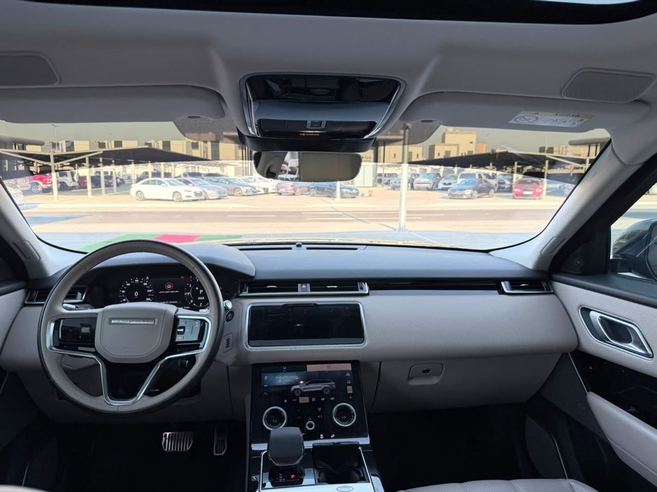 Land Rover Range Rover Velar R-DYNAMIC SE