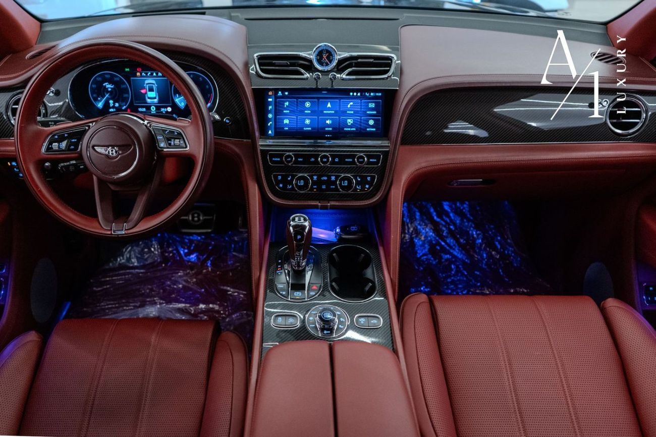 Bentley Bentayga Standard V8 2021 Bentley Bentayga V8, Warranty, Service History, Carbon Fiber Package, Low Kms