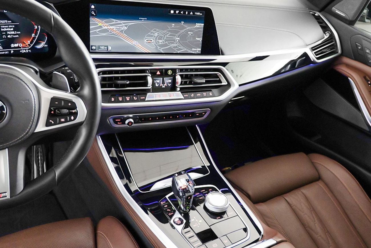 بي أم دبليو X5 M50i 4.4L