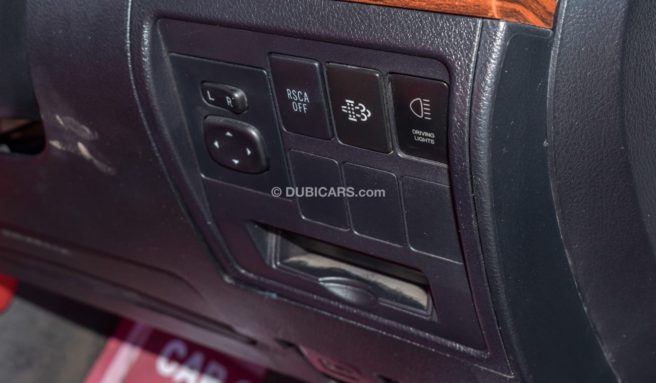 تويوتا لاند كروزر With 2019 body kit