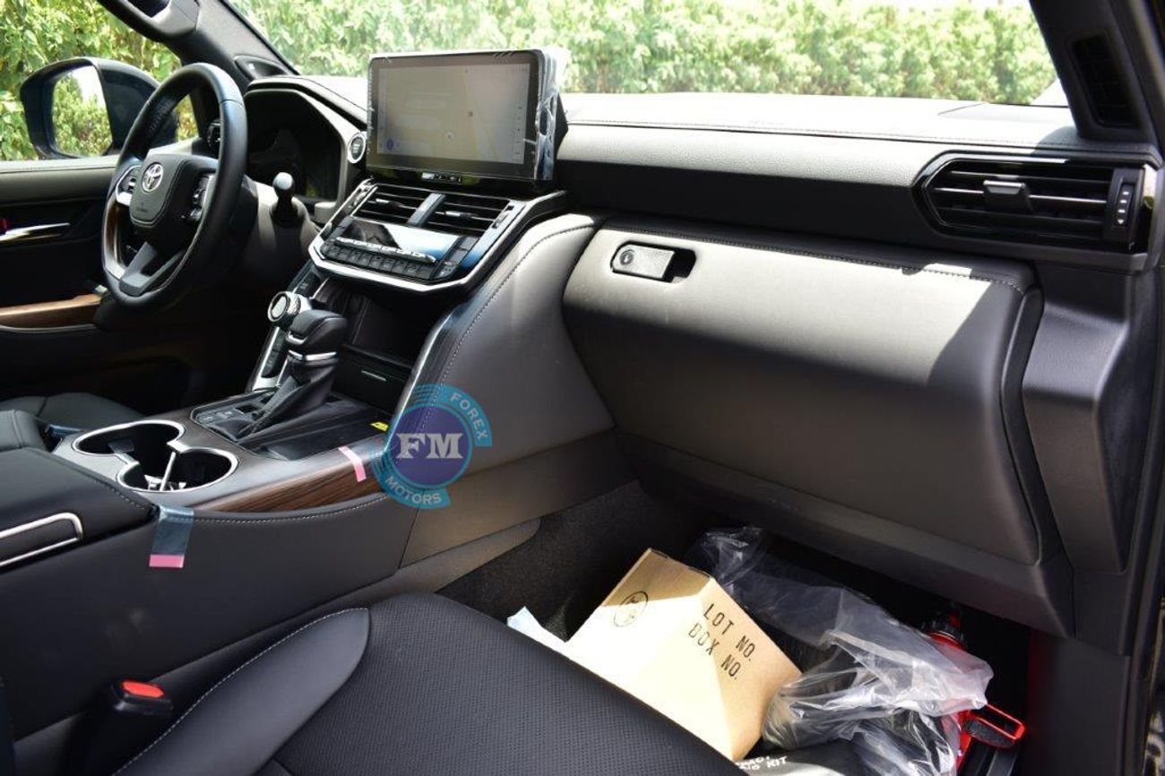 Toyota Land Cruiser 300 GXR V6 3.3L Diesel 7 Seat Automatic Full Option