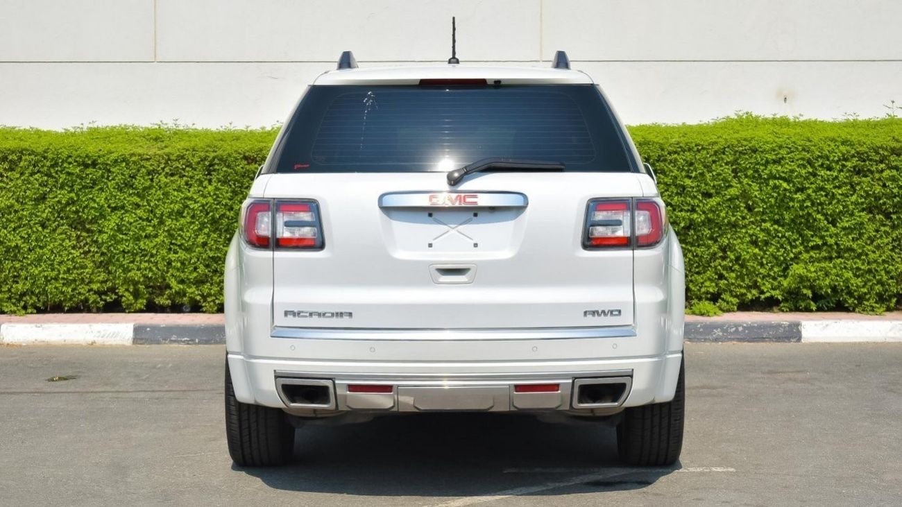 GMC Acadia Denali AWD