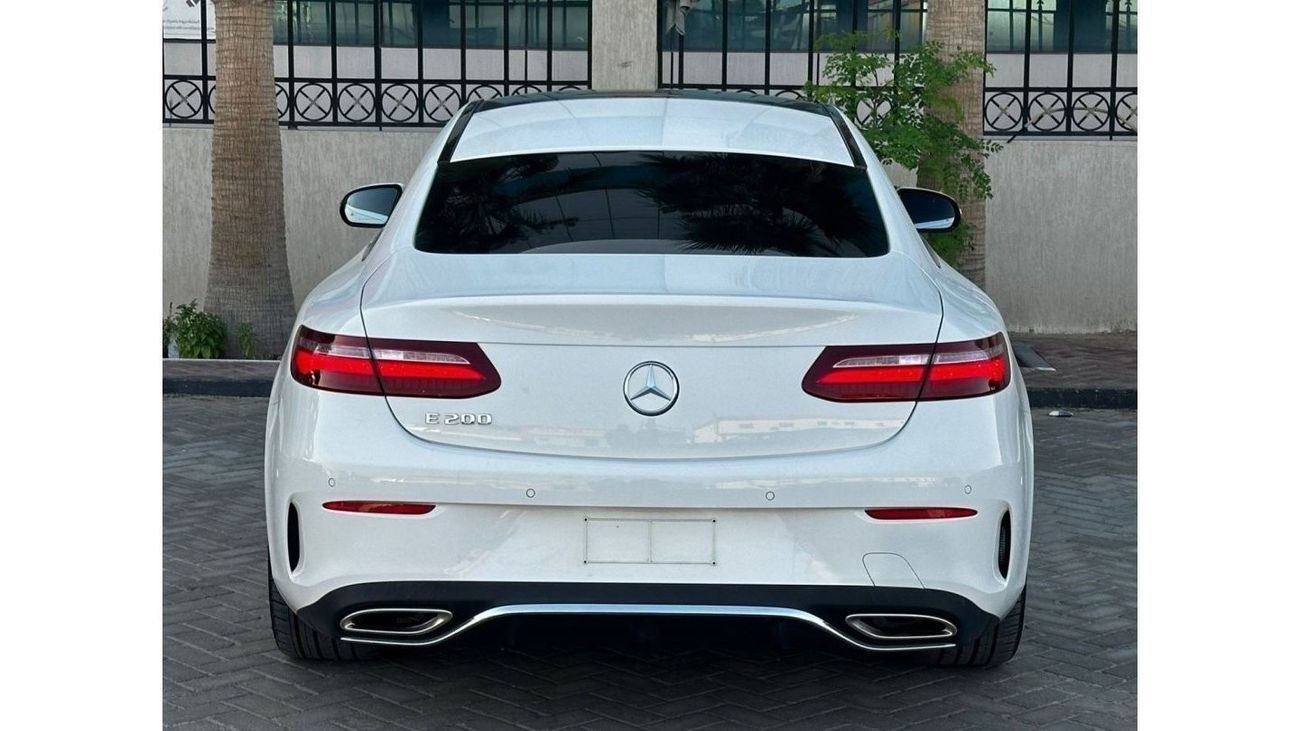 Mercedes-Benz E200 Premium