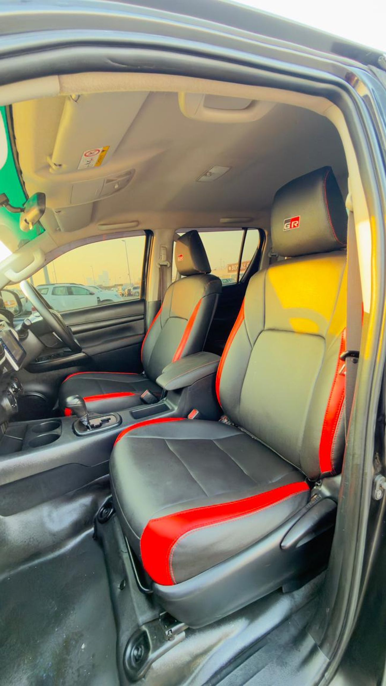 Toyota Hilux 2018 | 2.8L DIESEL | AUTOMATIC TRANSMISSION | RIGHT-HAND-DRIVE | GR BODY KIT INSTALLED | ROOF MOUNTE