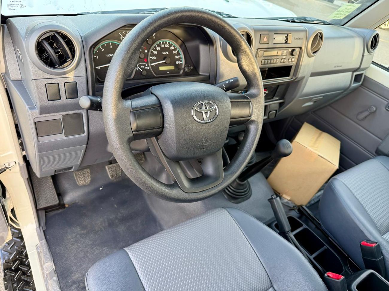 Toyota Land Cruiser Pick Up Toyota Land Cruiser Pick Up 2025 TOYOTA LAND CRUISER 79 SINGLE CAB V6 4.2L DIESEL 4WD M/T