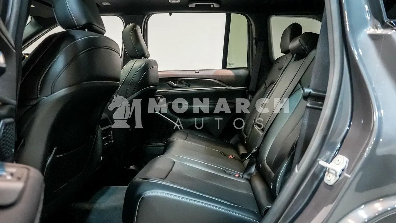 جيب جراند شيروكي L Summit Reserve 5.7L km,brand